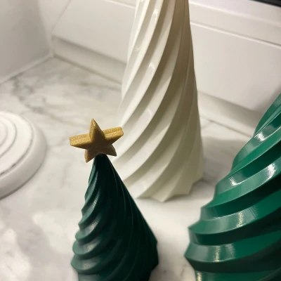 Cây Thông Noel Xoắn Ốc Kèm Sao - Bản In 3D Đẹp Mắt