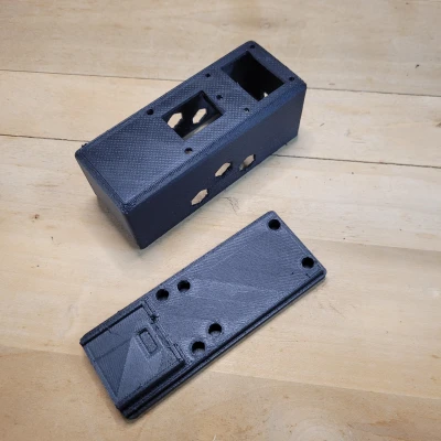 Vỏ cho thiết bị theo dõi cây NodeMCU