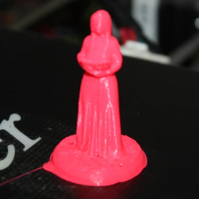 Miniature NPC Nữ Hành Hương In Không Cần Support Cho FDM