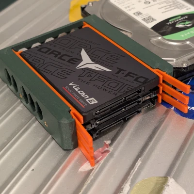 Adapter Chuyển Đổi Ổ Cứng 2.5" SSD Sang Khay 3.5" HDD Ba Ổ Đĩa, Không Cần Dụng Cụ