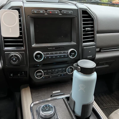 Giá đỡ Hydroflask và ly cho Ford Expedition