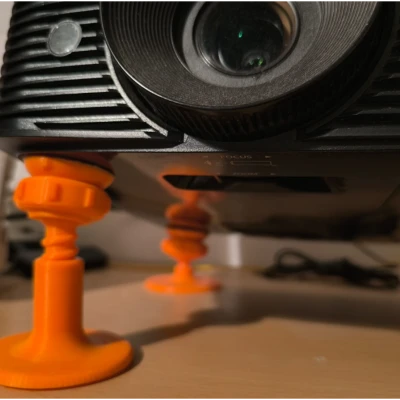 Chân đa năng, có thể điều chỉnh độ cao và góc