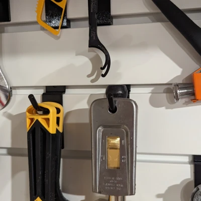 Nhiều loại Móc treo cho Slatwall 3"