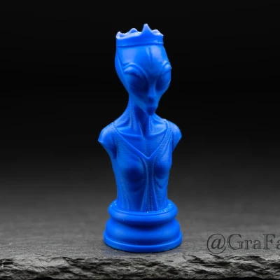 Tượng Cờ Vua "Nữ Hoàng" - Cosmic Dominion