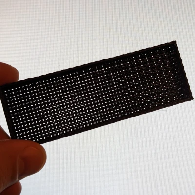 Hộp chống ẩm có lỗ thoáng khí