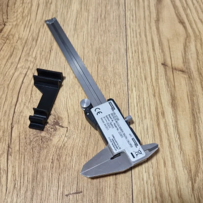 Giá đỡ cân mặt bàn bằng thước cặp cho Elegoo Centauri Carbon