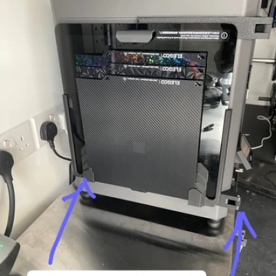 Giá đỡ nắp Carbon Elegoo Centauri và khay (phiên bản 3 và 5 khay). Có tùy chọn bản lề, không bản lề và điểm gắn ăng-ten wifi.