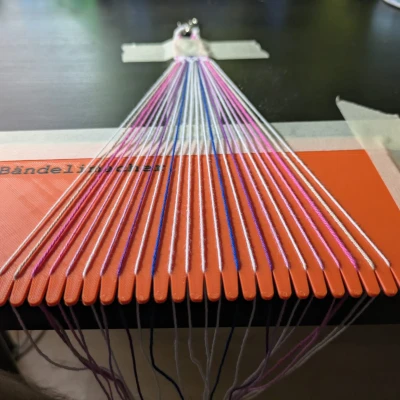 Máy làm vòng tay x16 / x32 "Bändelimacher"