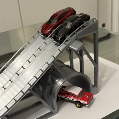 Cầu phóng HotWheels kèm bộ chuyển đổi đường ray