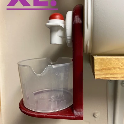 Giá treo cốc nước giặt v2