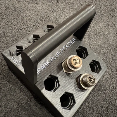 Giá đỡ bugi động cơ máy bay