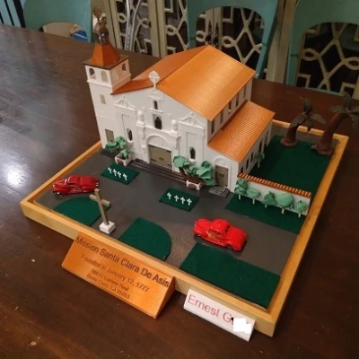 Mô hình Nhà thờ Santa Clara De Asis