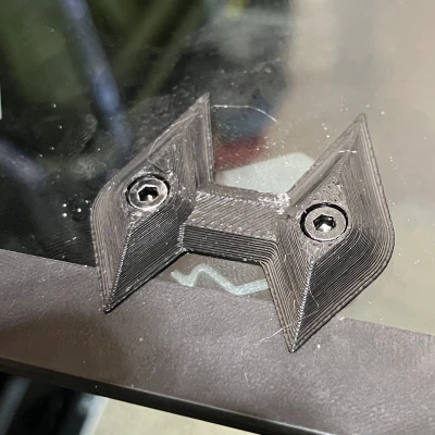 Qidi Q2 tay nắm vít dẫn hướng