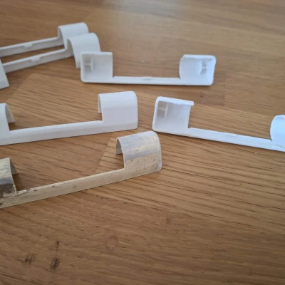 Chụp bản lề cửa sổ / Hinge covers of the window