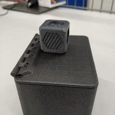 Hộp Neo In Một Khối