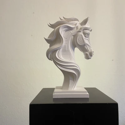 Đầu Ngựa, Tượng Hexa