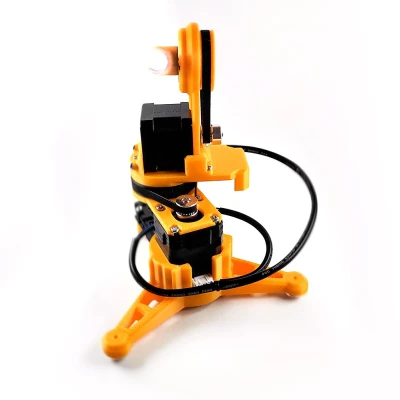 Robot điều khiển bằng laser