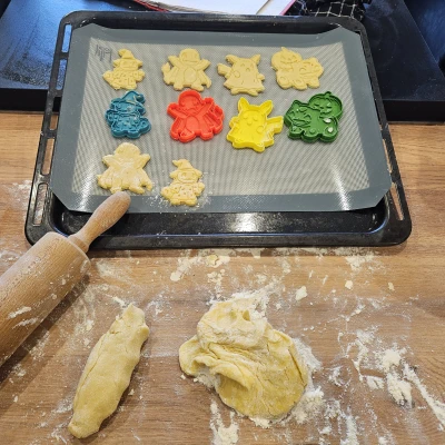 Khuôn Cắt Bánh Quy Halloween Charmander - Pokémon