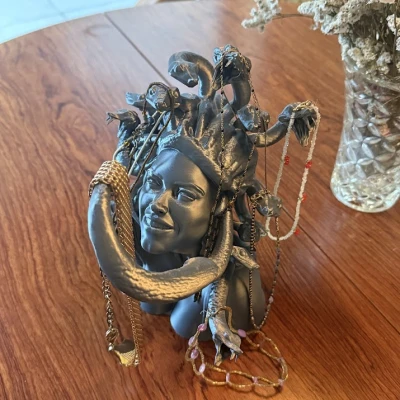Chỗ Đựng Trang Sức Rắn Rết Medusa