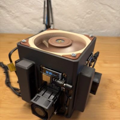 Tháp tản nhiệt 4 quạt Noctua cho BitAxe Gamma