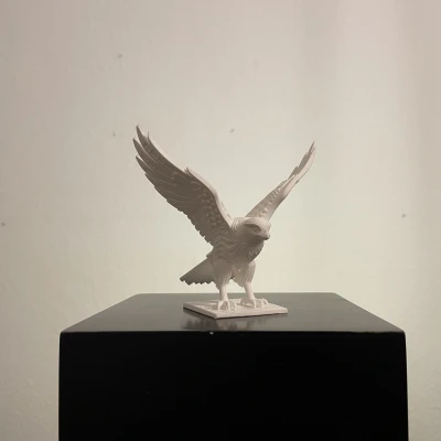 Tượng Adler Hexa - Tượng Điêu Khắc Độc Đáo