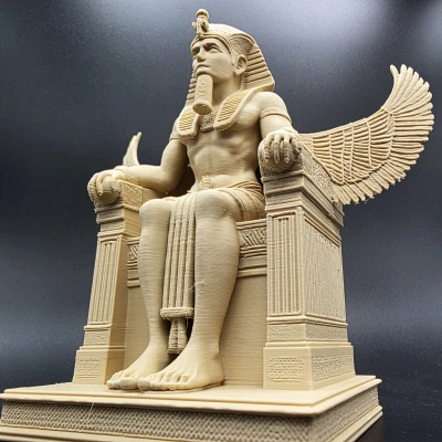 Tượng Pharaoh Ai Cập Ngồi với Đôi Cánh Osiris
