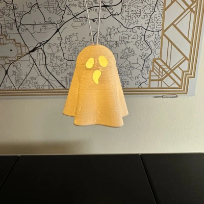 Ma Phát Sáng - Chân nến điện tử