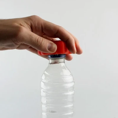 Dụng cụ mở nắp chai bằng nhựa