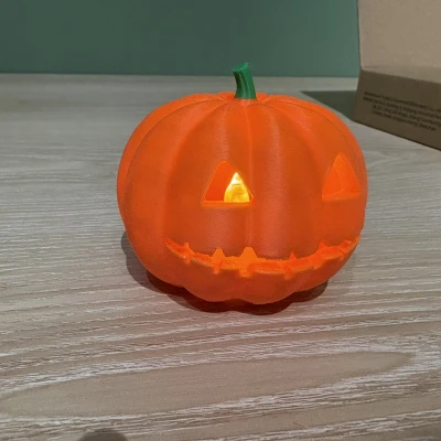 Đèn lồng nến bí ngô