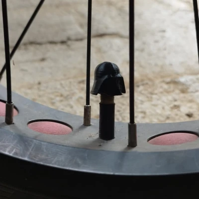 Nắp Van Schrader Darth Vader (Xe hơi) hoặc Nắp Bút