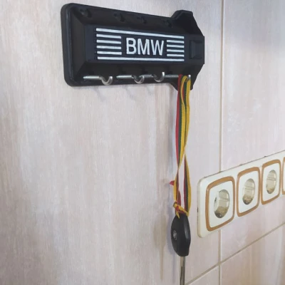 Móc chìa khóa "động cơ cũ" BMW