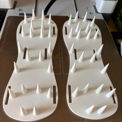 Đế Giày Gai Vườn - Dụng Cụ Làm Tơi Xốp Mặt Đất