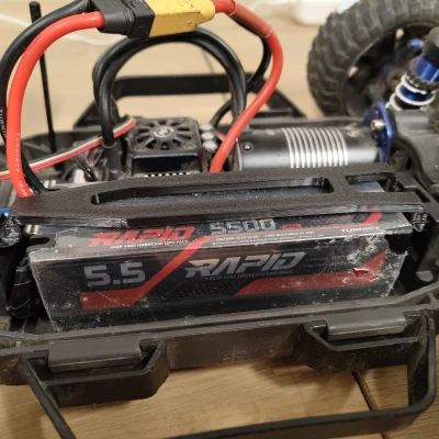 Pát Giữ Pin Lớn Cho Traxxas Slash 4x4 LCG