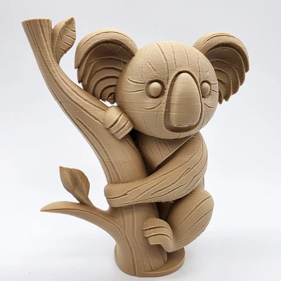 Koala Gỗ Tạc Trên Cây