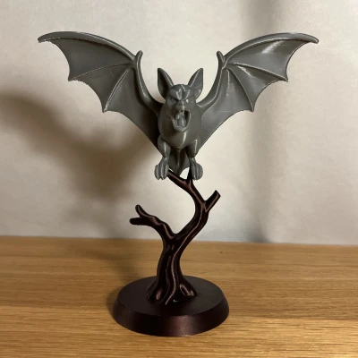 Tượng Dơi Trên Cành