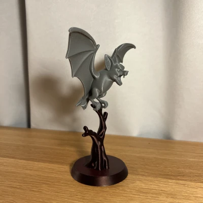 Tượng Dơi Trên Cành