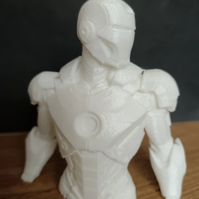 Mô hình đầu Ironman