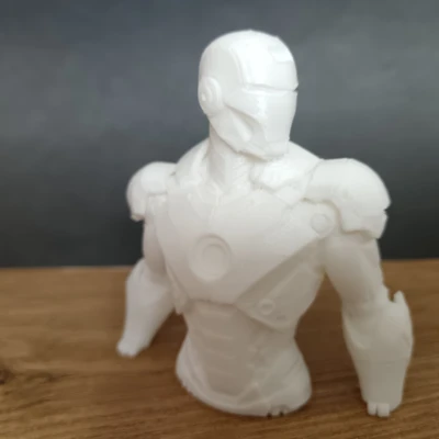 Mô hình đầu Ironman