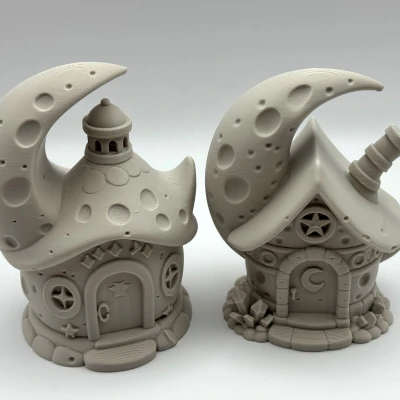 Nhà Cổ Tích Dưới Ánh Trăng