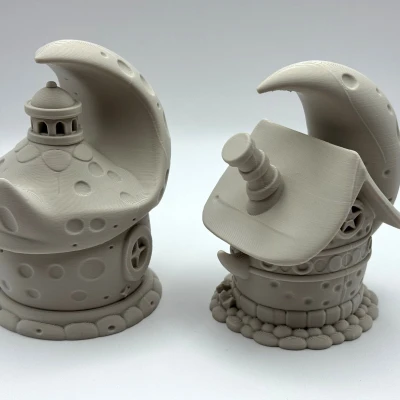 Nhà Cổ Tích Dưới Ánh Trăng