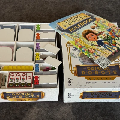 Hộp đựng game Raising Robots