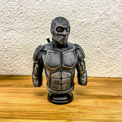 Tượng bán thân Black Noir (The Boys)