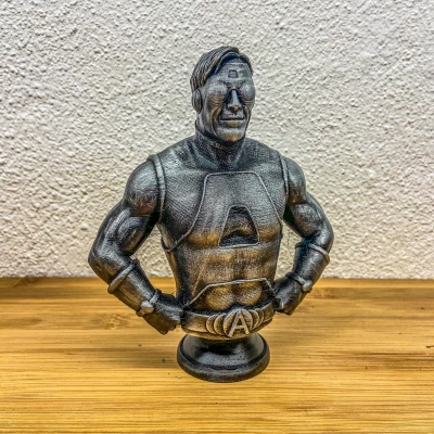 Tượng bán thân A-Train (Phiên bản Comic)