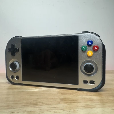 Vỏ Bám Tay & Kính Bảo Vệ Màn Hình RG477m