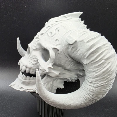 Đầu Lâu Ác Quỷ Sừng Lớn Tàn Nhẫn