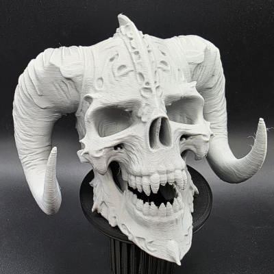 Đầu Lâu Ác Quỷ Sừng Lớn Tàn Nhẫn