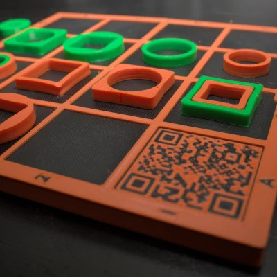 Phiên bản đa sắc màu của trò chơi cờ Cirquarles