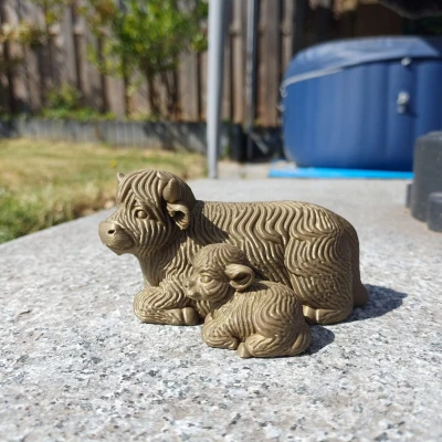 Bò Mẹ Cao Nguyên Cùng Bê Con