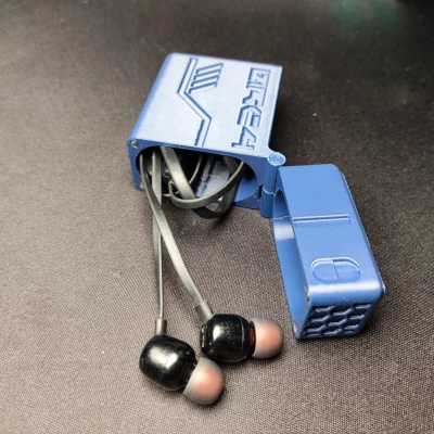 Hộp cyberpunk tùy chỉnh