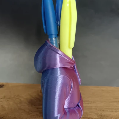 Hộp đựng bút hình áo khoác